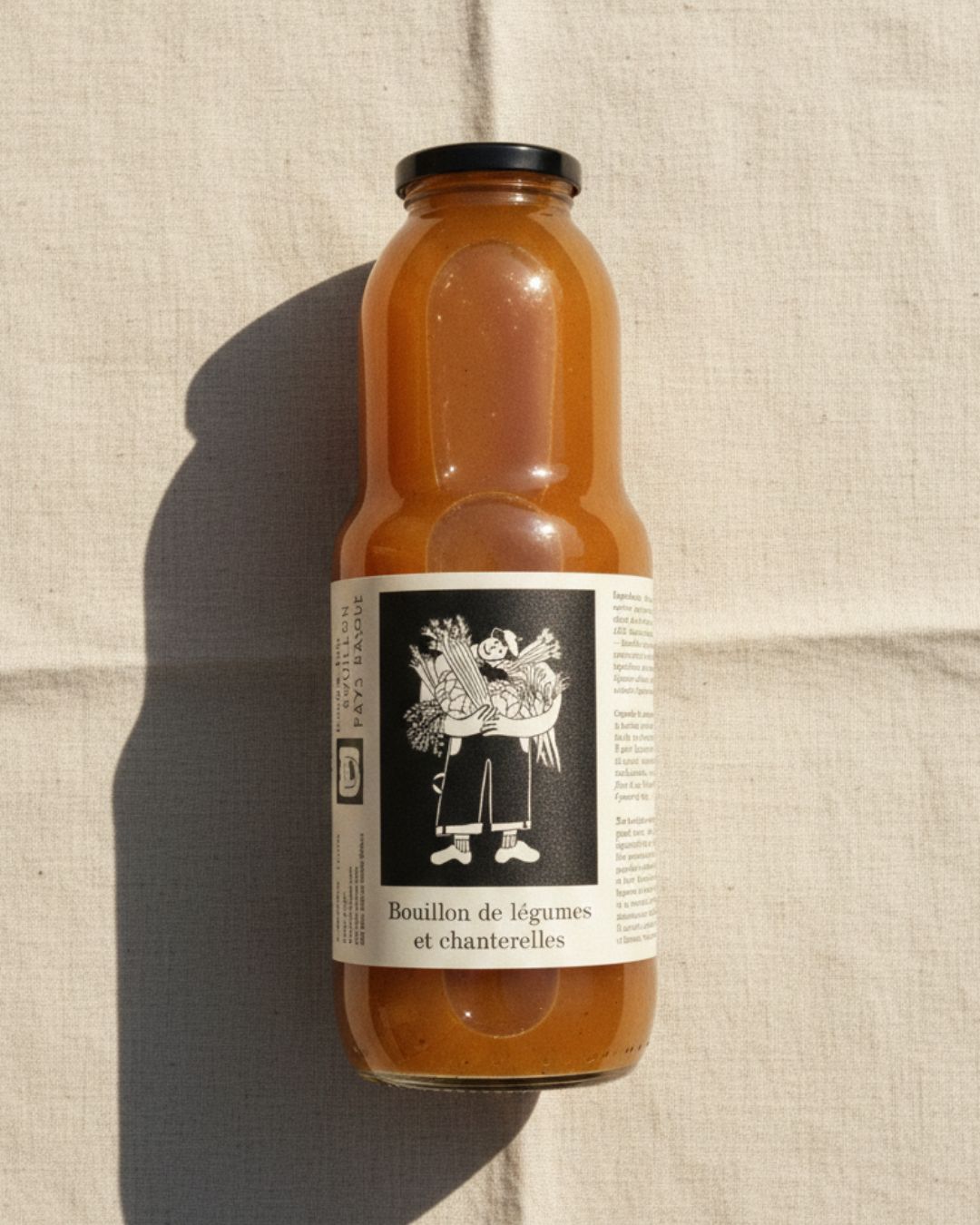 Bouillon de légumes et chanterelles Dohatsu - Pays basque